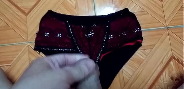 Sịp em đen đỏ lấp lánh  | Cum on panties compilation the best!